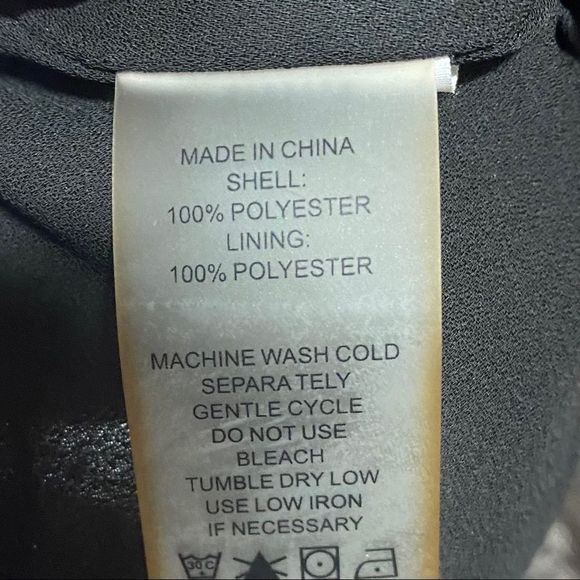 NWT Vince Camuto floral print sleeveless top Pet M - Picture 4 of 11